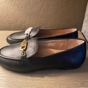 LAUREN RALPH LAUREN “Averi” Nappa Leather Loafer, Women’s Size 7